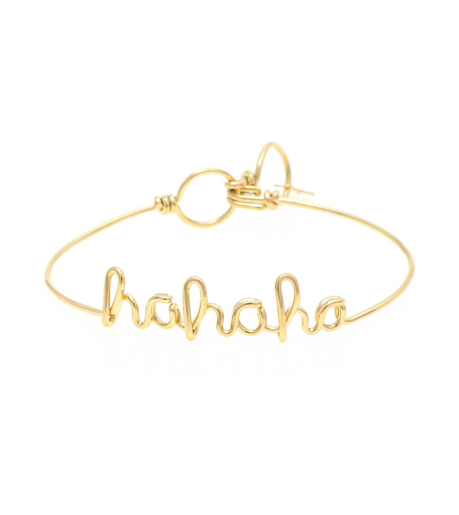 Pulseira-em-ouro-amarelo-18kt-com-escrita--hahaha--em-letra-cursiva Pulseira-em-ouro-amarelo-18kt-com-escrita--hahaha--em-letra-cursiva