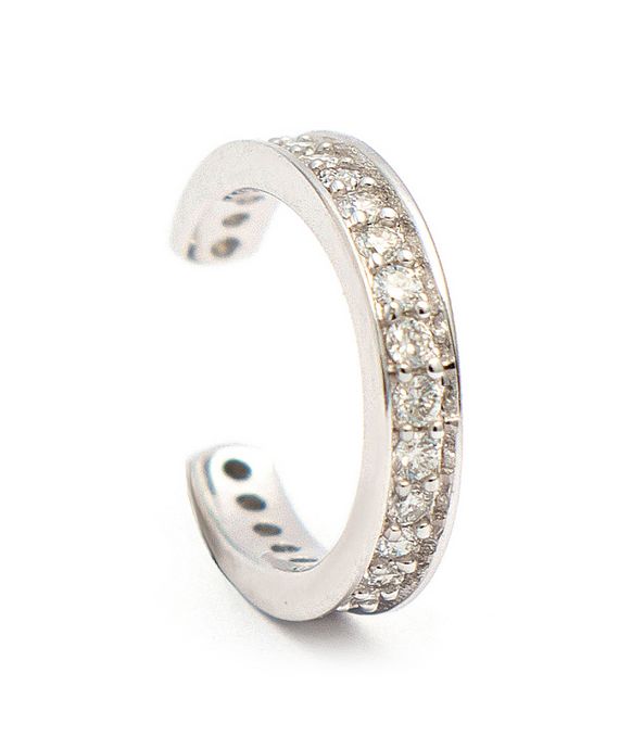 Brinco piercing em ouro com diamantes one row