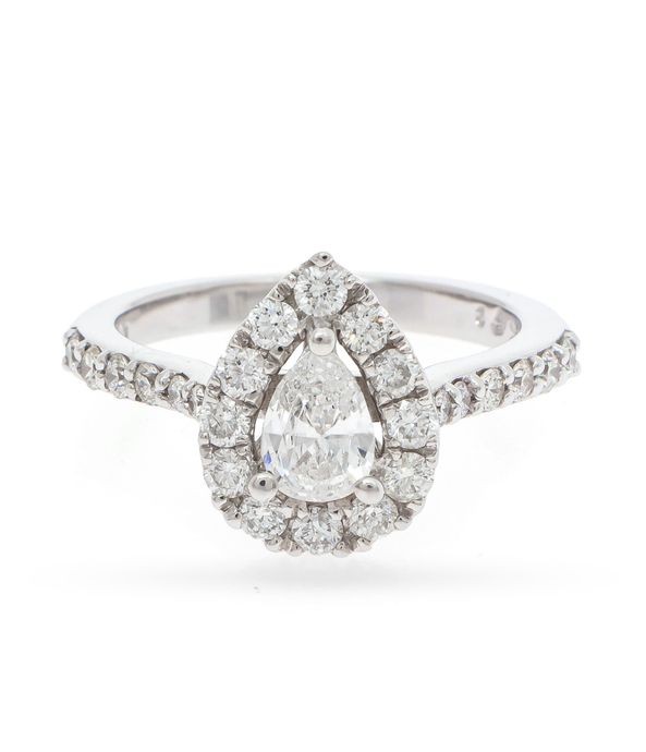 anel-solitario-em-ouro-com-diamantes