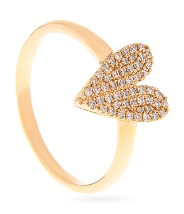 Anel-coracao-em-ouro-com-pave-de-diamantes