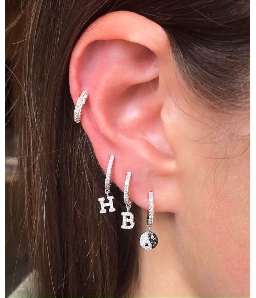 Brinco-argola-Meira-T-unico-de-ouro-com-diamantes