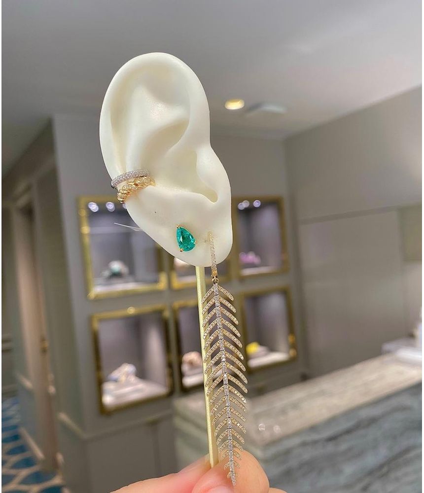 Brinco-piercing-de-ouro-com-diamantes