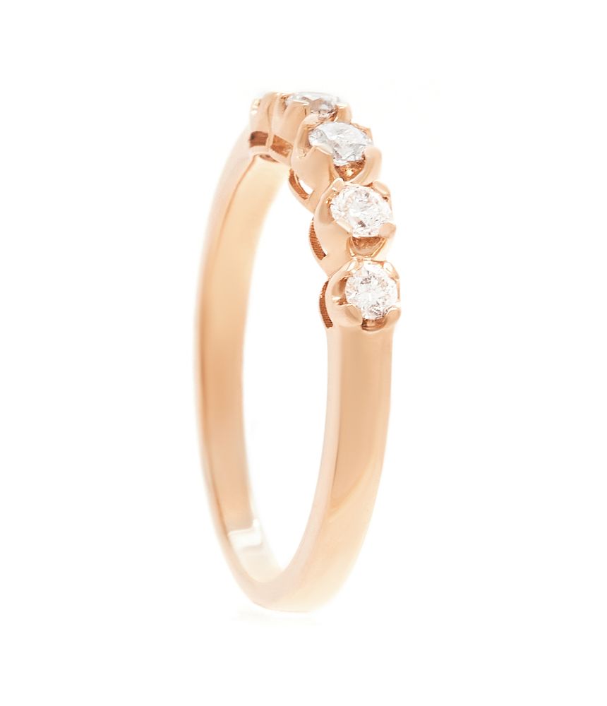 Meia-aliança-de-ouro-com-diamantes