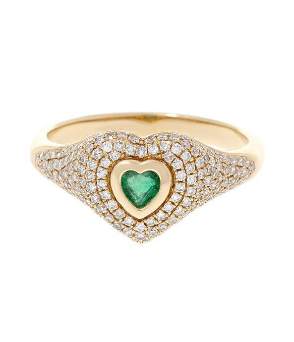 Anel-de-ouro-com-esmeralda-e-pave-de-brilhantes