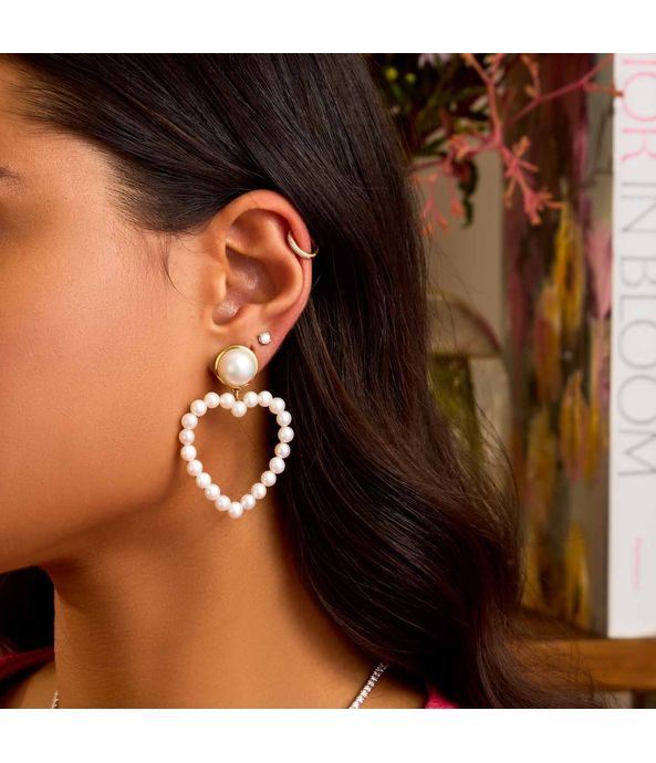 Brinco-coracao-de-ouro-com-perolas