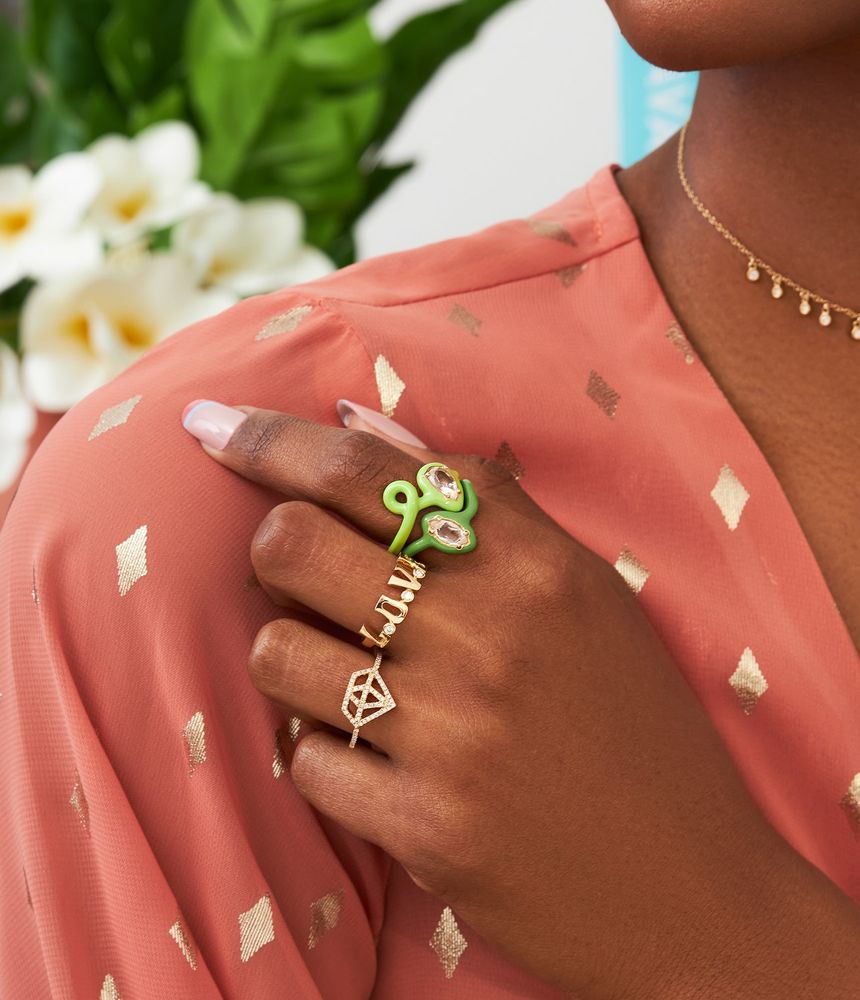 Anel-love-de-ouro-com-diamantes