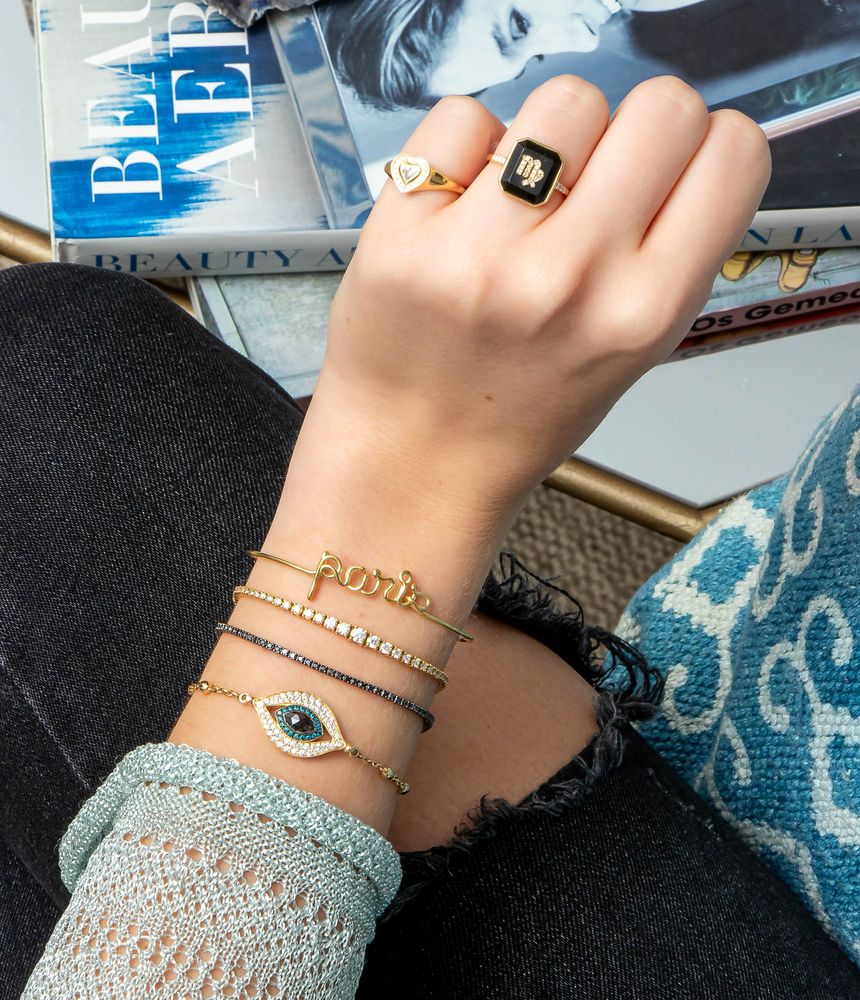 anel-signo-zodiaco-aquario-de-ouro-com-diamantes-brilhantes-onix