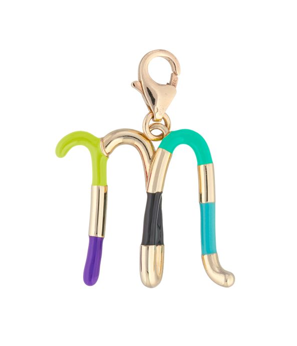 pingente-de-ouro-feminino-letra-m-bea-bongiasca-dua-lipa