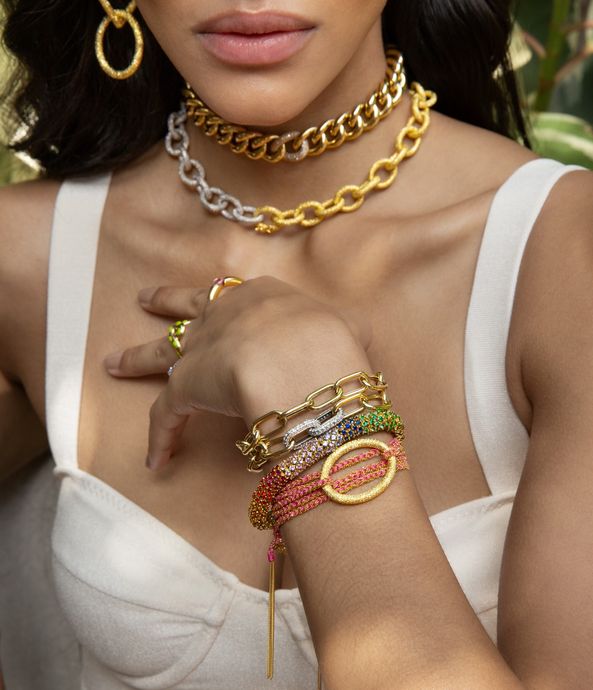 colar-de-ouro-trancado-com-seda-carolina-bucci