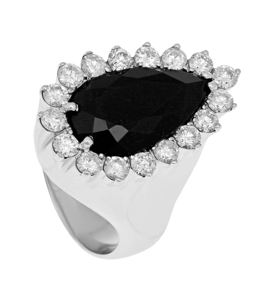 anel-de-noivado-solitario-de-ouro-branco-com-jade-negra-e-diamantes anel-de-noivado-solitario-de-ouro-branco-com-jade-negra-e-diamantes