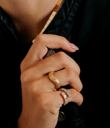 anel-solitario-de-ouro-oversized-chunky-com-diamante