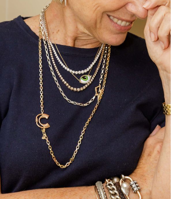 berloque-lock-marla-aaron-consuelo-blocker-letra-inicial-c-de-ouro