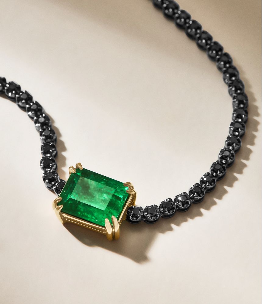 colar-riviera-tennis-necklace-de-ouro-negro-com-diamantes-negros-e-esmeralda