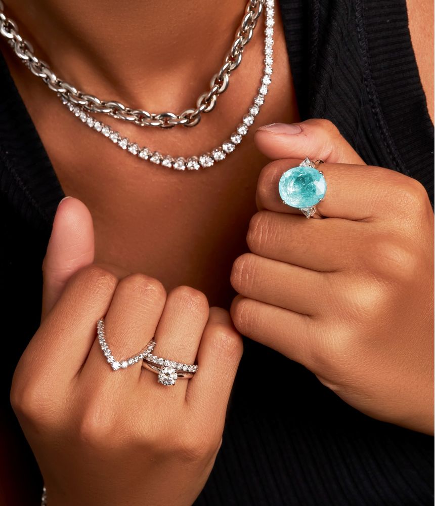 anel-de-noivado-solitario-de-ouro-branco-com-diamante-brilhante