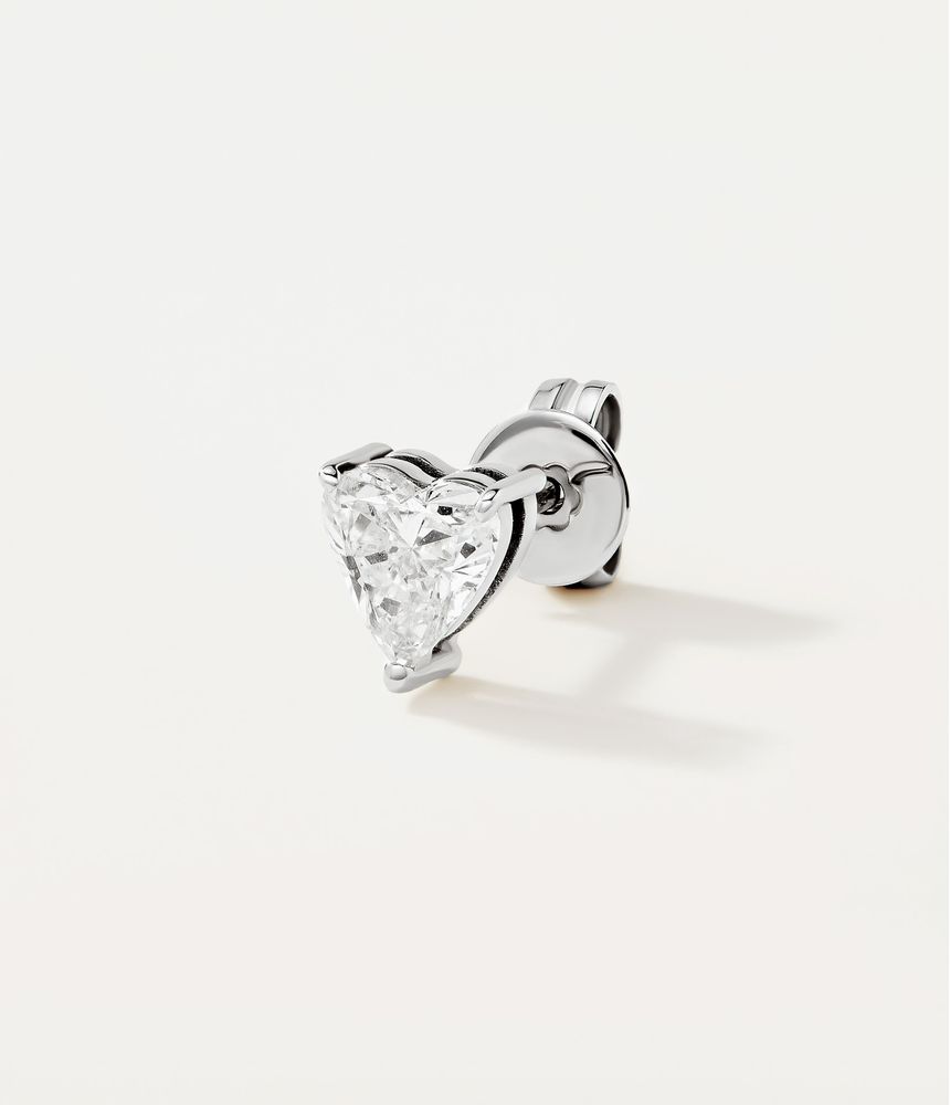 brinco-solitario-coracao-unico-de-ouro-branco-com-diamante
