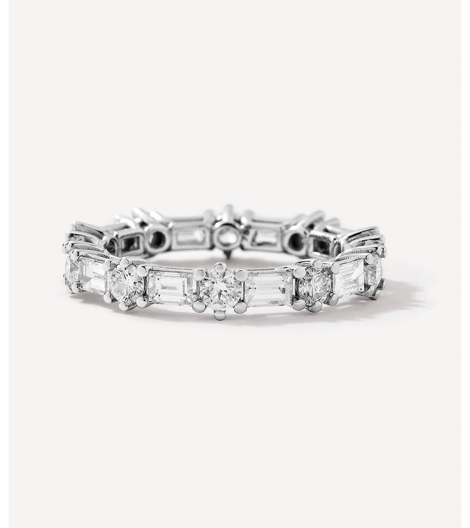 anel-alianca-inteira-de-ouro-branco-com-diamantes