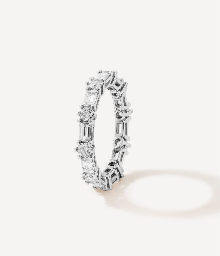 anel-alianca-inteira-de-ouro-branco-com-diamantes