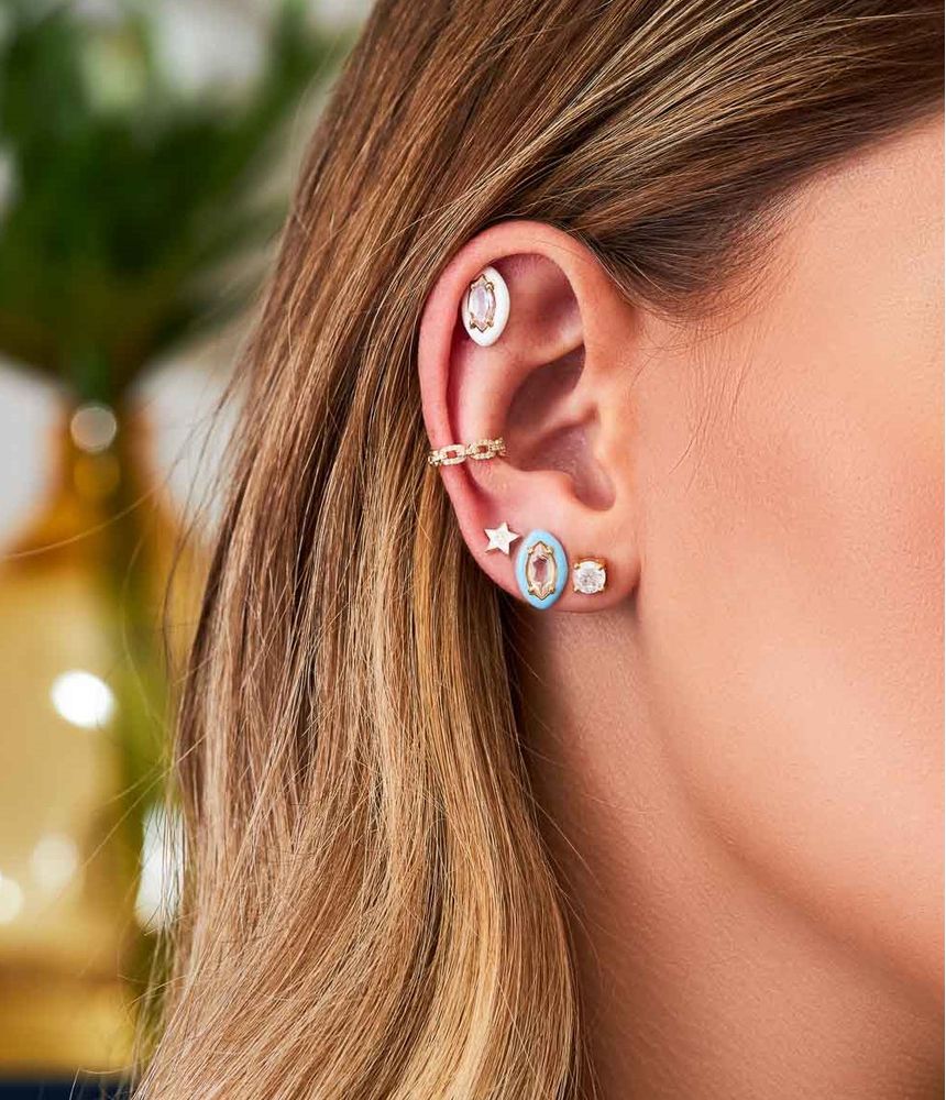 Brinco-unico-dua-lipa-bea-bongiasca-sweetness-de-ouro-com-cristal-e-esmalte