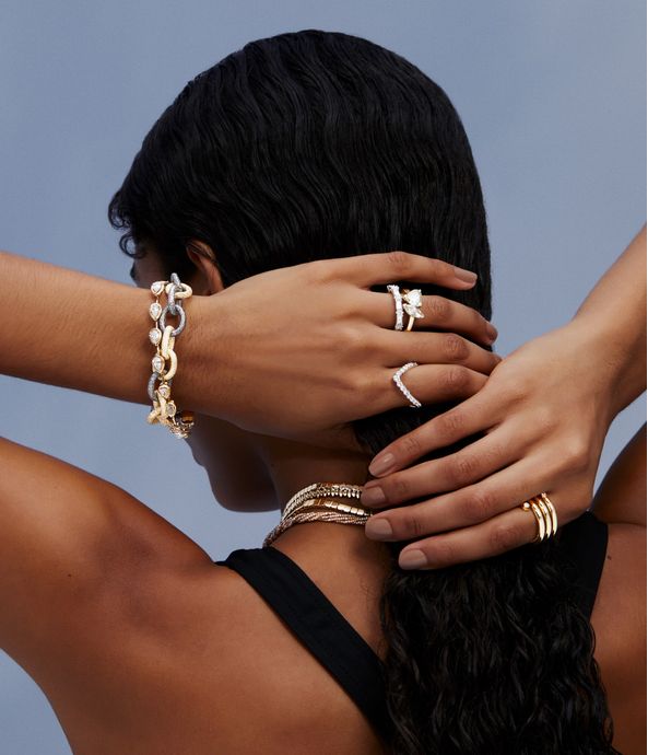 pulseira-de-ouro-amarelo-e-negro-diamantado-carolina-bucci