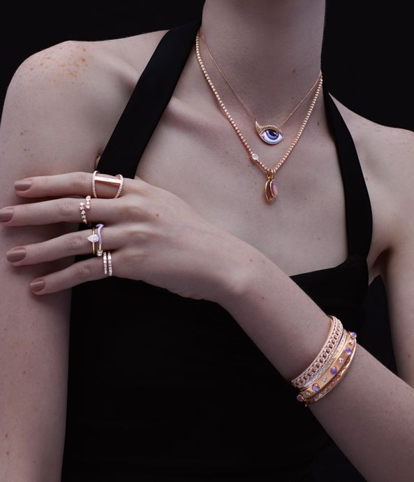 pulseira-bracelete-rigida-de-ouro-rosa-com-diamantes