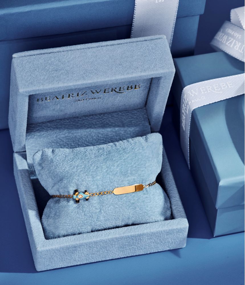 pulseira-infantil-para-crianca-carrinho-de-corrida-de-ouro-esmaltado-com-plaquinha-para-gravacao