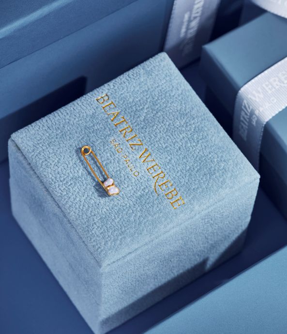 pingente-alfinete-infantil-para-crianca-borboleta-de-ouro-esmaltado