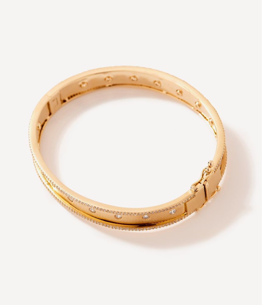 pulseira-bracelete-rigida-de-ouro-com-diamantes
