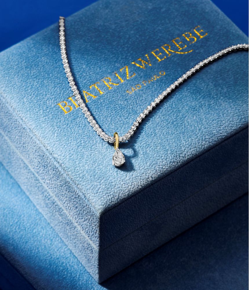 pingente-para-colar-com-diamante-solitario-de-ouro