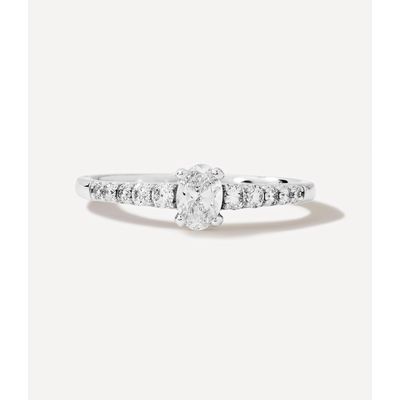 anel-de-noivado-solitario-de-ouro-branco-com-diamantes-oval