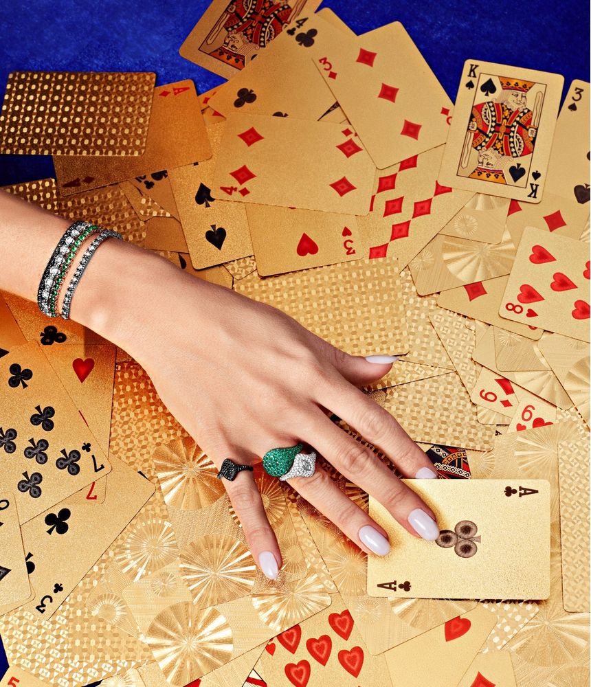 anel-de-dedinho-pinky-ring-de-ouro-negro-com-pave-de-diamantes-negros