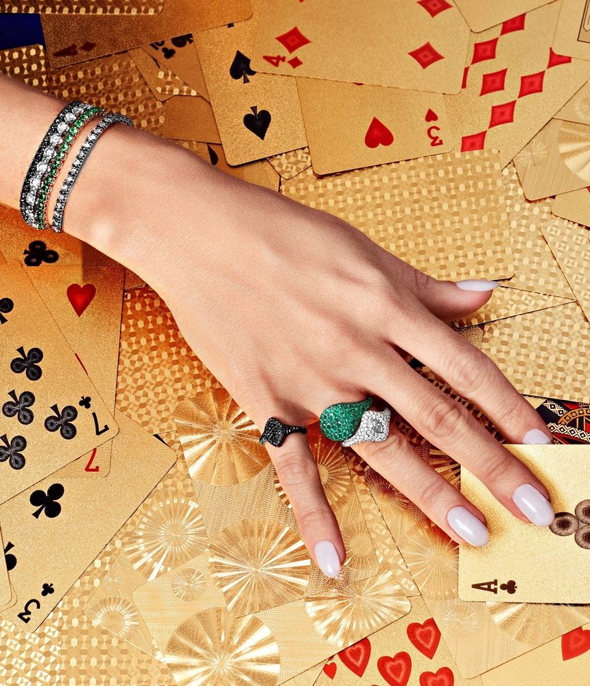 anel-de-ouro-branco-com-pave-de-diamantes