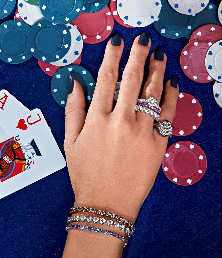 pulseira-riviera-tennis-bracelet-de-ouro-branco-com-degrade-de-safiras-azuis