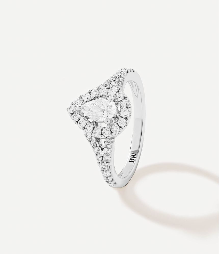 anel-de-noivado-solitario-gota-de-ouro-branco-cravejado-de-diamantes