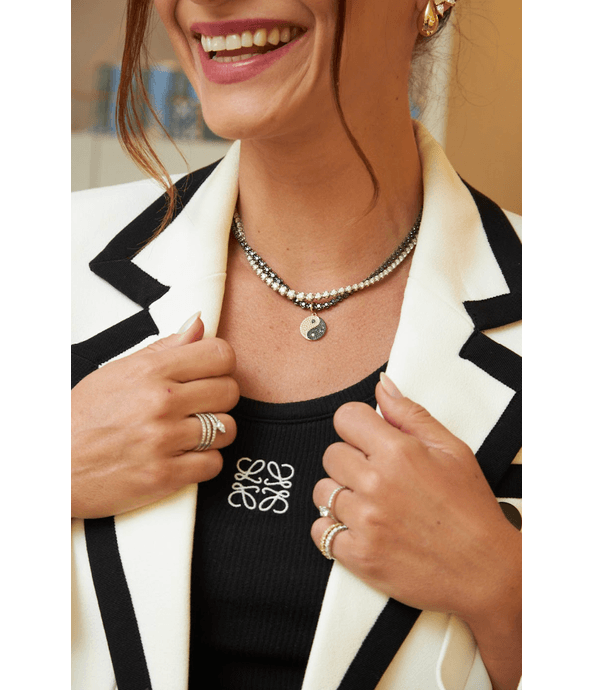 pingente-de-colar-yin-yang-de-ouro-com-diamantes-negros