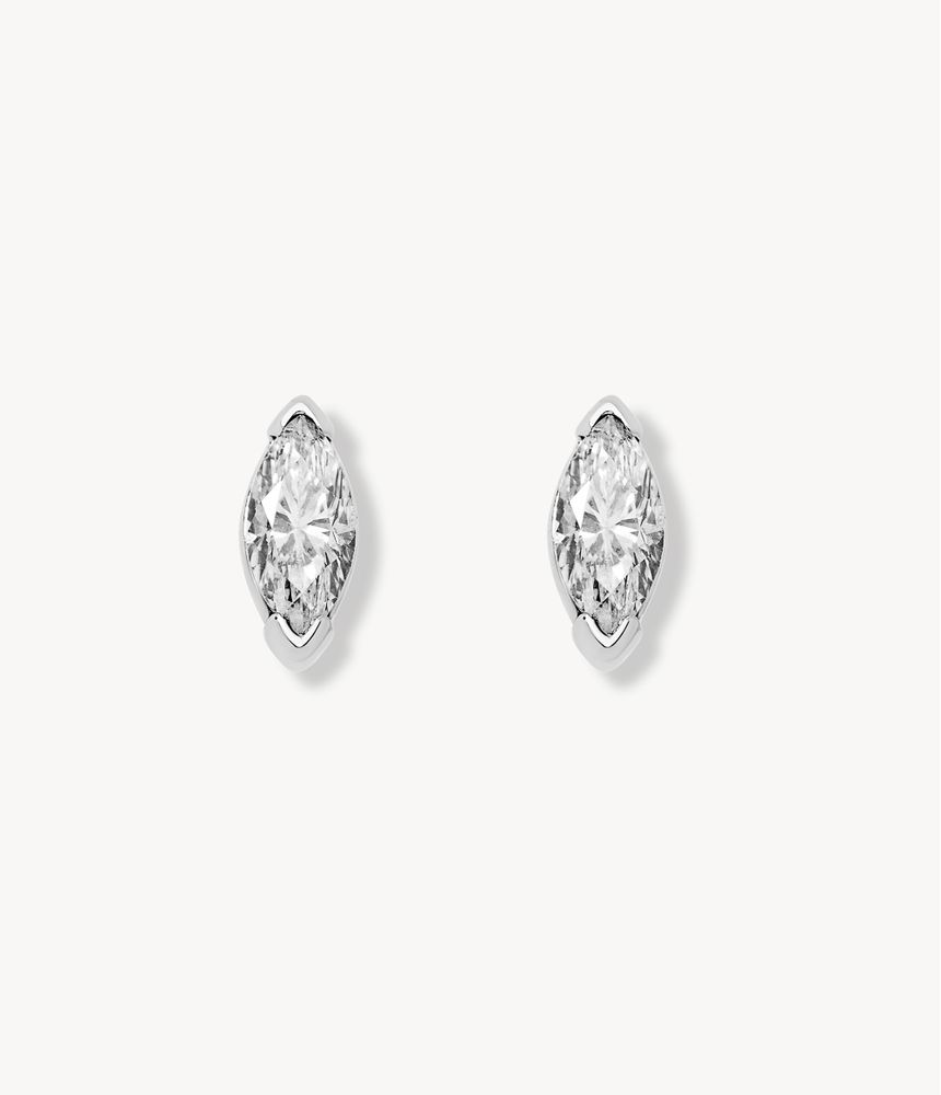 brinco-solitario-de-ouro-branco-com-diamante-navete