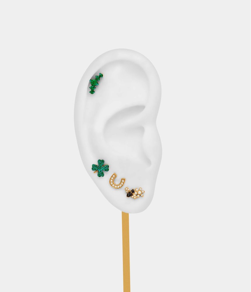 brinco-stud-unico-abelha-e-flor-de-ouro-com-diamantes