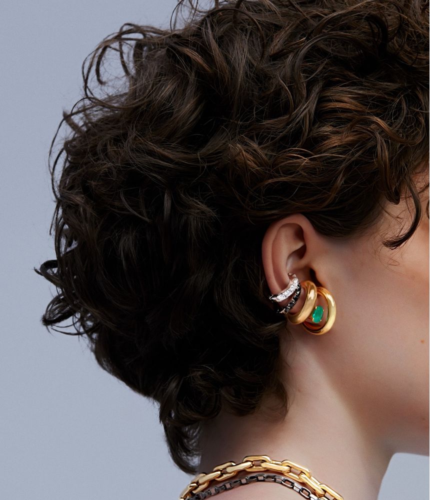 brinco-solitario-de-ouro-com-esmeralda-oval