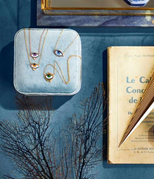 colar-com-pingente-lito-olho-grego-de-ouro-esmaltado-com-safiras-azuis-e-diamantes-negros