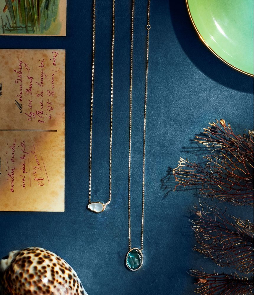 colar-com-pingente-lito-concha-de-ouro-com-calcedonia-verde