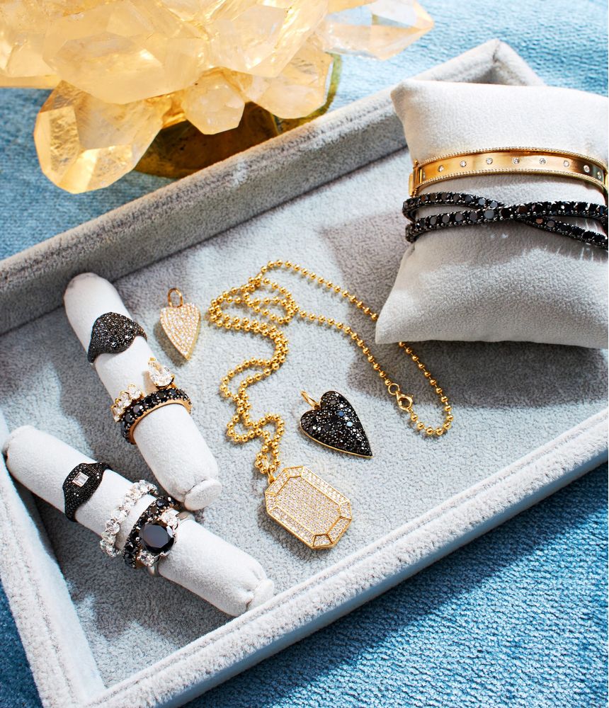 anel-de-dedinho-alianca-inteira-de-ouro-rosa-com-diamantes-negros