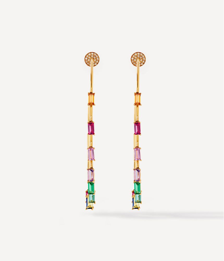 brinco-de-argola-rainbow-de-ouro-com-safiras-coloridas