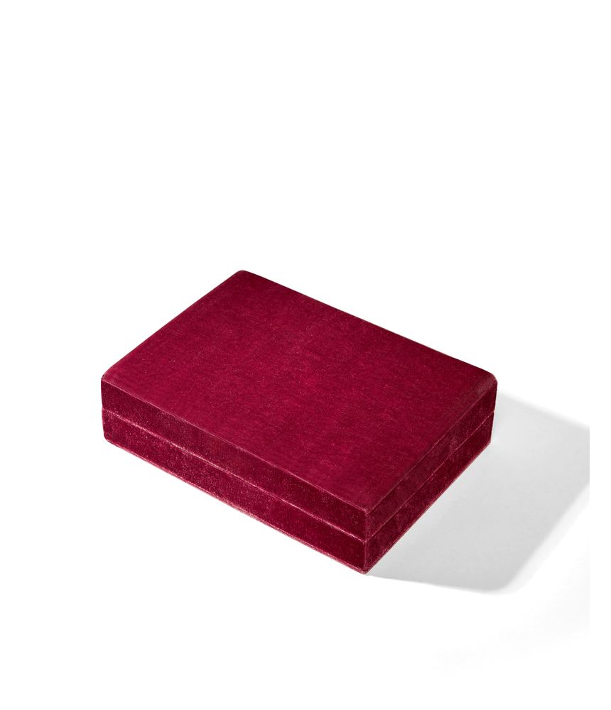 caixa-de-joias-para-brincos-e-piercings-beatriz-werebe-de-veludo