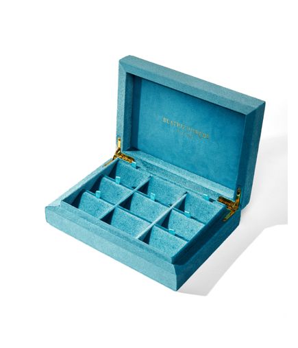 caixa-de-joias-para-brincos-e-piercings-beatriz-werebe-de-veludo