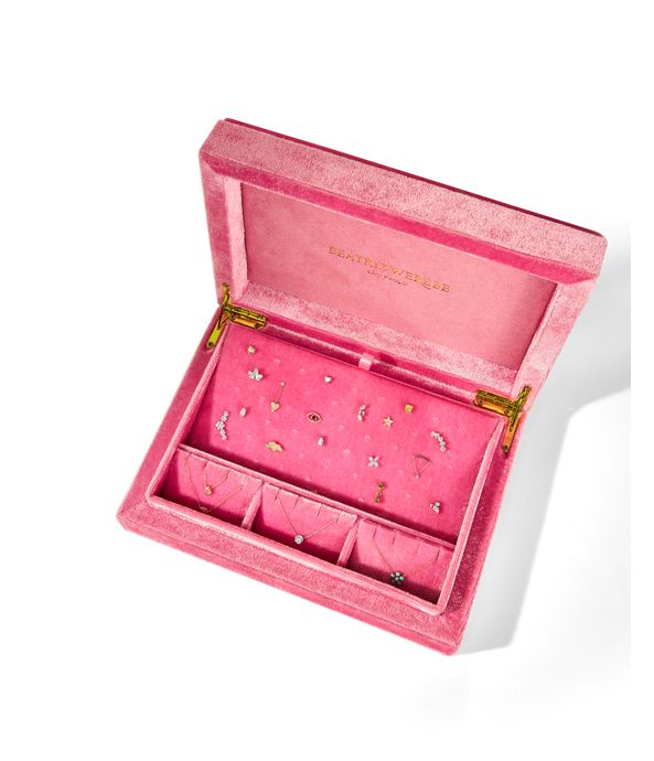 caixa-de-joias-para-brincos-e-piercings-beatriz-werebe-de-veludo