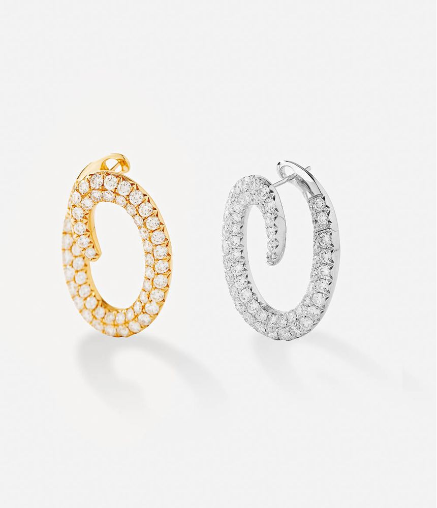 brinco-de-ouro-amarelo-e-branco-cravejado-de-diamantes