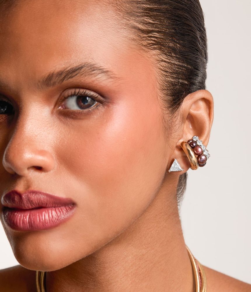 brinco-solitario-de-ouro-branco-com-diamante-gia-certificado