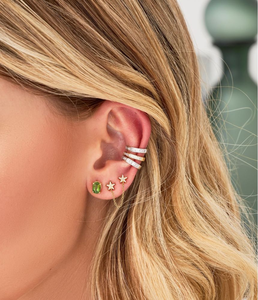 piercing-conch-fake-ouro-branco-diamantes-baguete-brilhantes