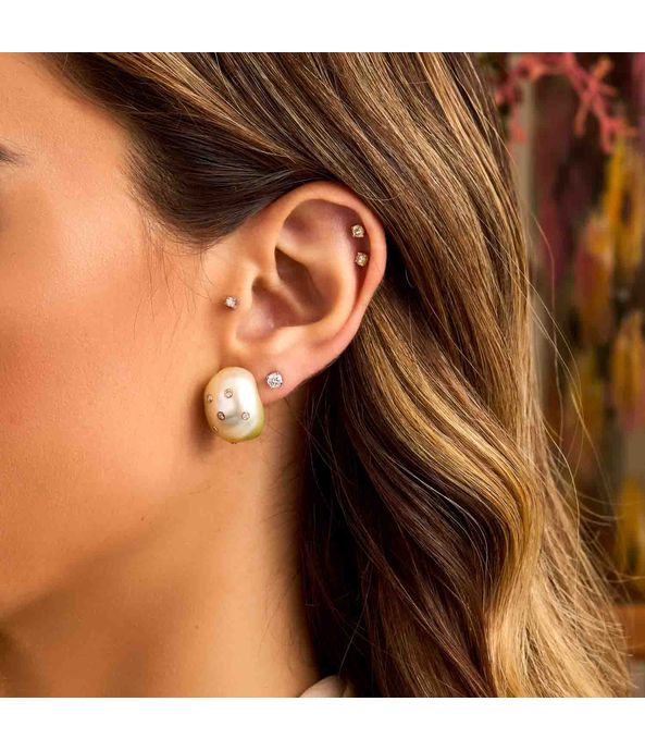 Brinco-de-ouro-rosa-com-perola-barroca-e-brilhantes