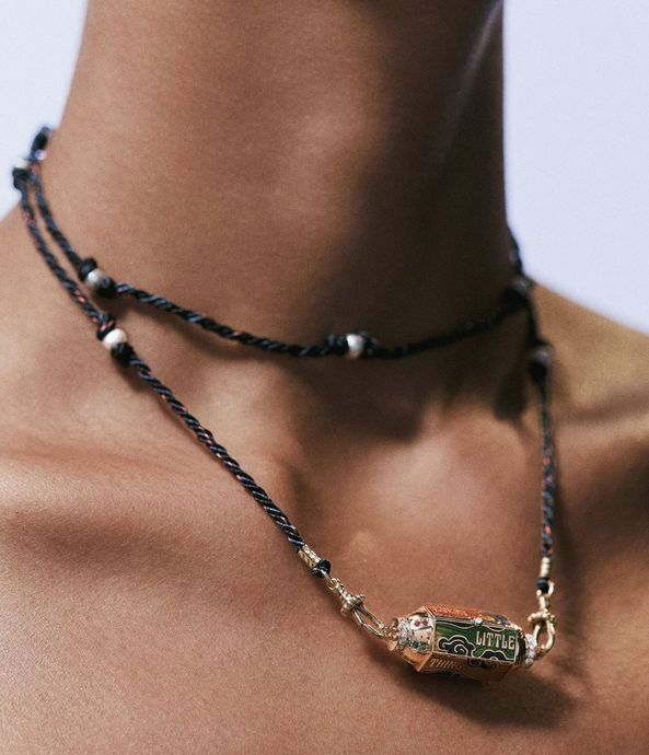 Colar_Marie_Lichtenberg_blunt_box_locket_com_ourorosa_1