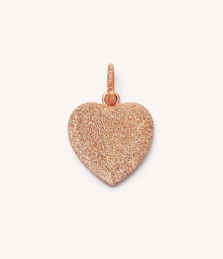 Carolina-Bucci-Small-Cuore-Pendant-Florentine-Finish-Pink-Gold_bq300066_1